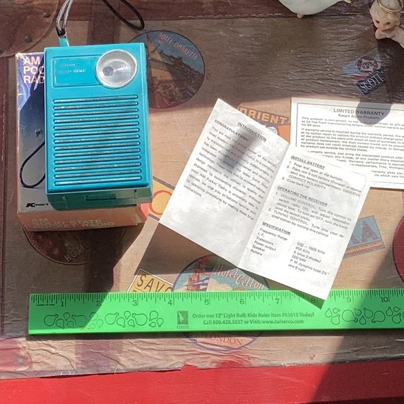 π» Vintage TURQUOISE TRANSISTOR RADIO w/swivel carrying strap ORIGINAL Box - Picture 2 of 16